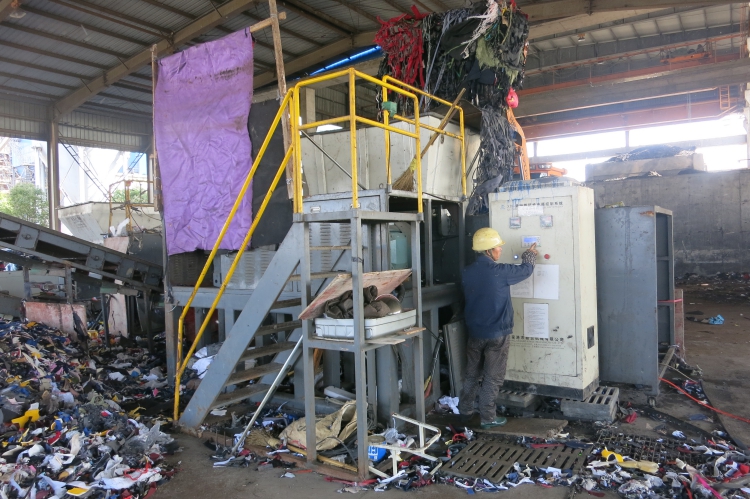 上海固廢垃圾粉碎機